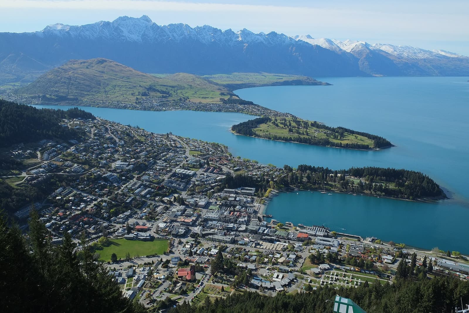 Lake and the Remarkables mountain range behind Queenstown